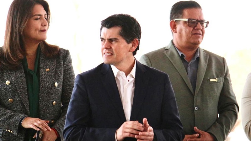 insumos para escuelas, Zitácuaro