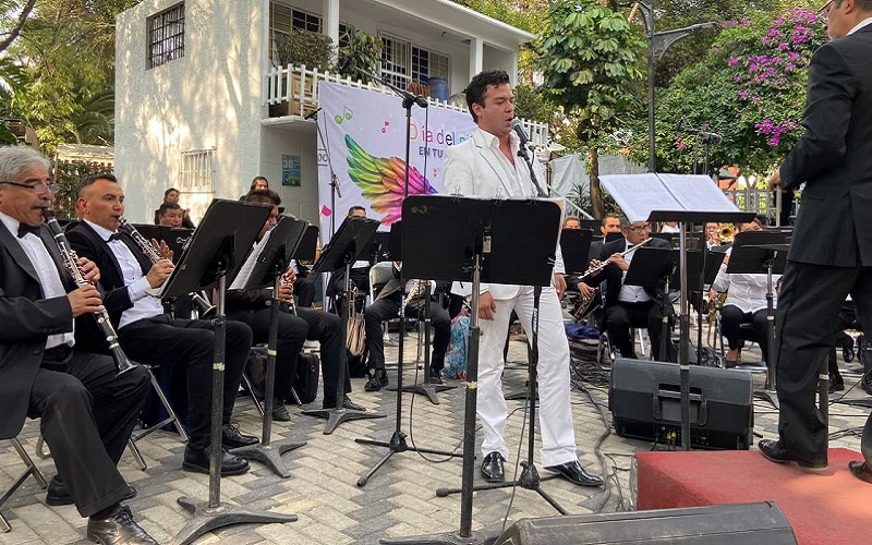 Tenor David Páez