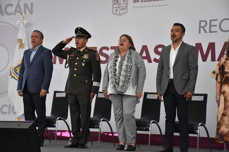 Día del Maestro, Julieta García, Congreso de Michoacán