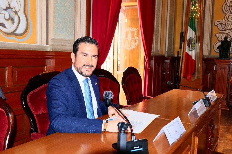Hugo Servín, Morelia, Recortes de presupuesto