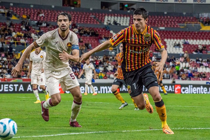 Leones Negros, Atlético Morelia