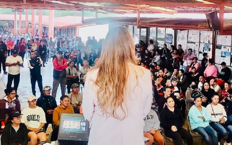 Juan Carlos Barragán, Morena, Morelia, Escuelas, Apoyos