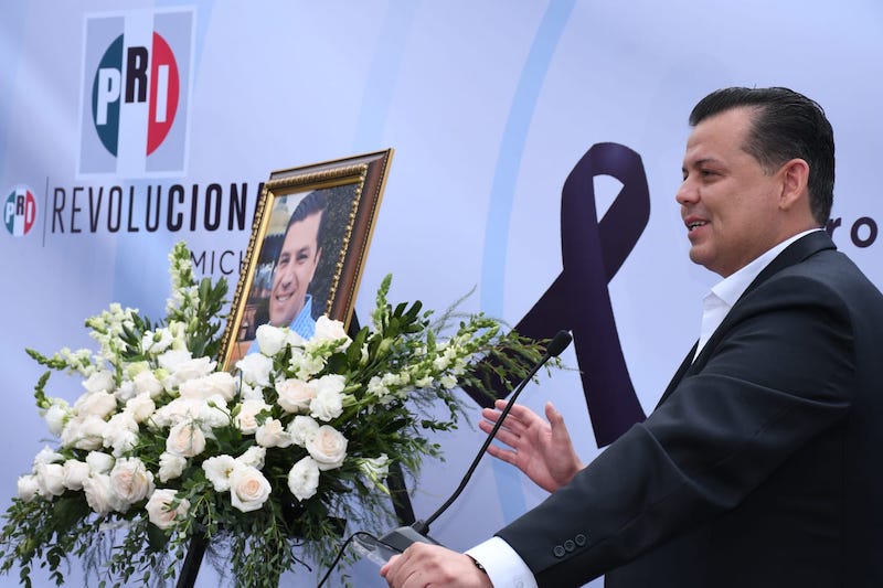 Homenaje a César Chávez Garibay