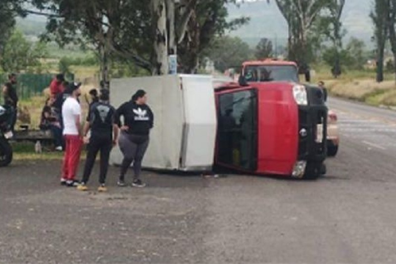 Volcadura en Morelia