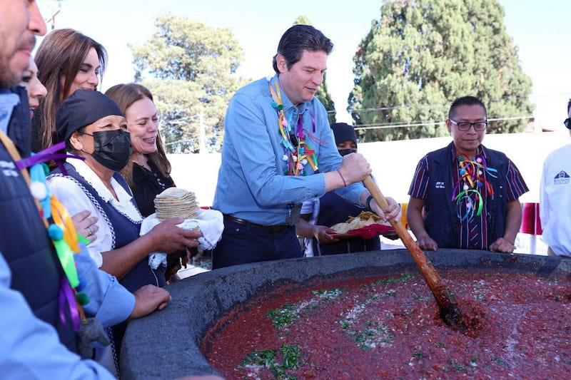 Alfonso Martínez Alcázar, Feria del Molcajete