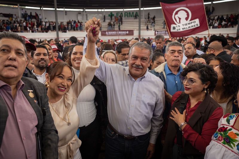 Raúl Morón, Itzé Camacho