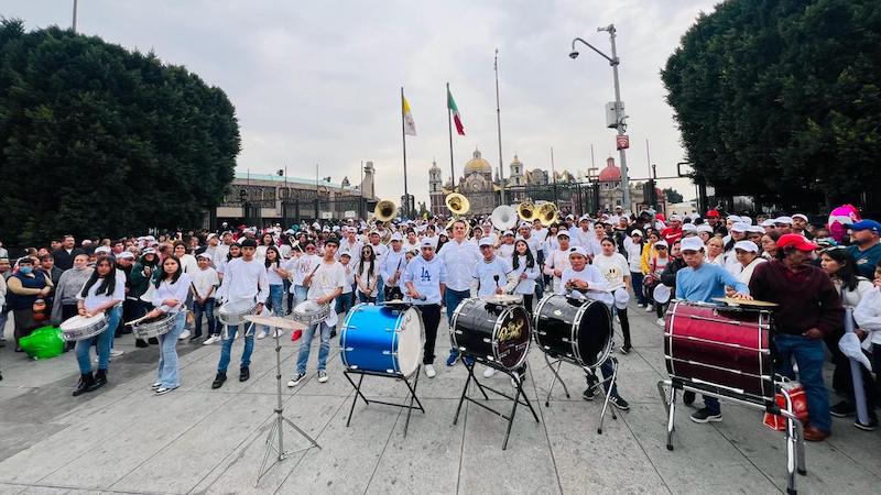 Niños de Tlaplujahua, Basílica de Guadalupe