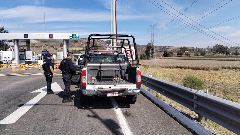cadáver, autopista de Morelia