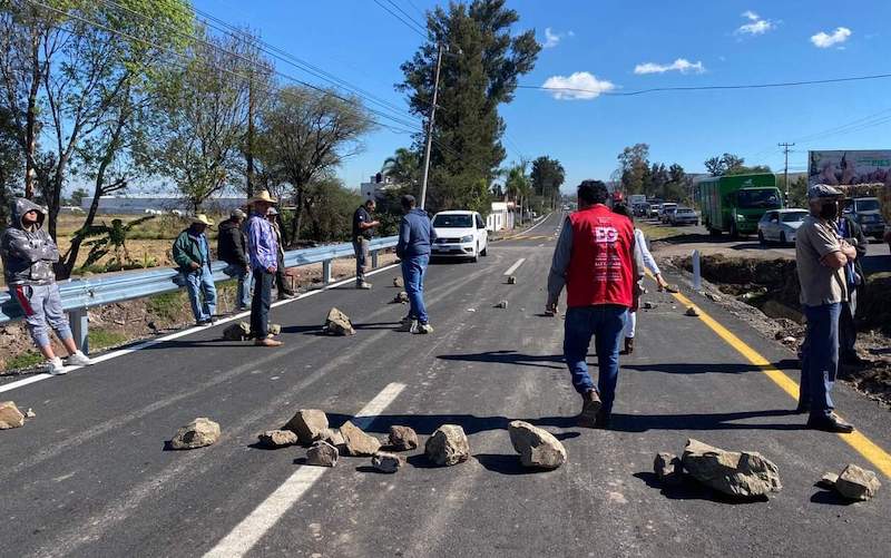 Bloqueo carretero Tarímbaro