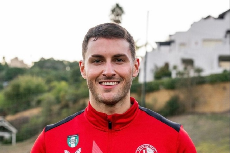 Santiago Giménez, premio a mejor gol del mes