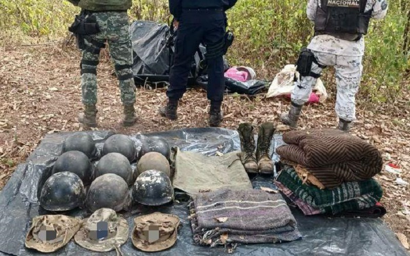 campamento clandestino, Coalcomán, Michoacán