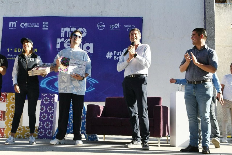 Morelia Lab, Alan x el Mundo