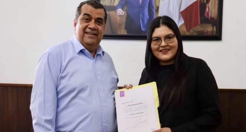 Elías Ibarra Torres, Andrea López Contreras