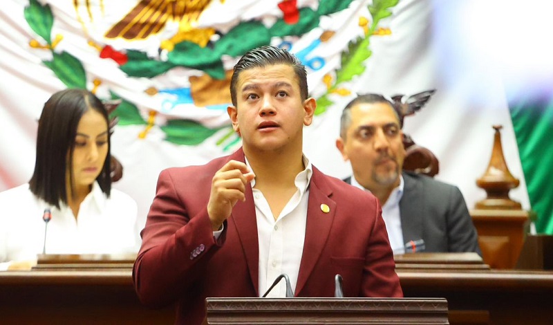 Víctor Zurita, Congreso de Michoacán