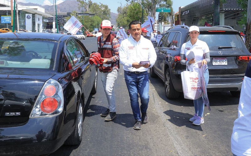 Carlos Torres Piña, Morelia