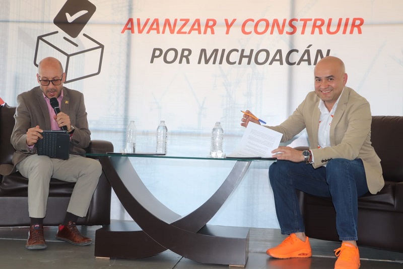 Héctor Ayala, CMIC, MC