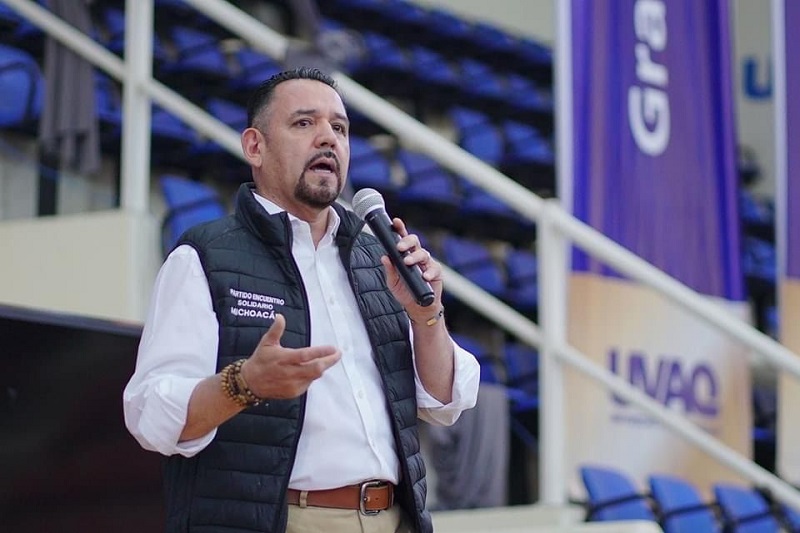 PES, Gilberto Pizarro