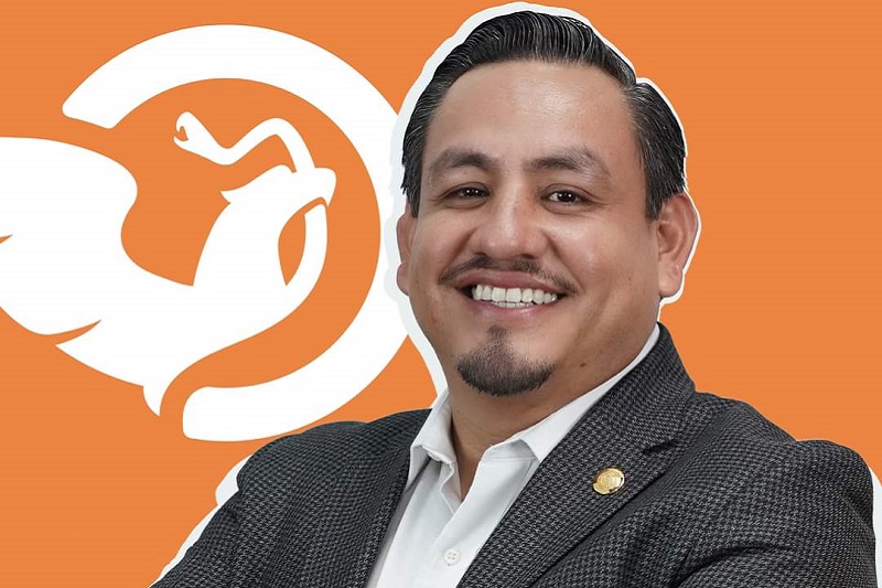 Víctor Manríquez, MC