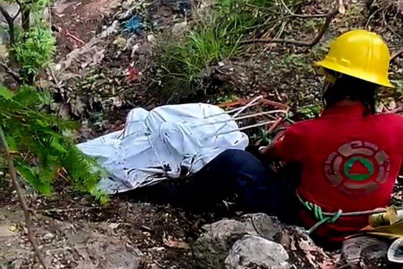 Cuerpo en barranca, Apatzingán