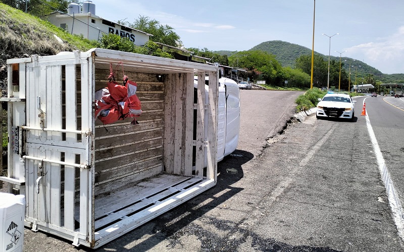 Autopista Siglo XXI, Volcadura