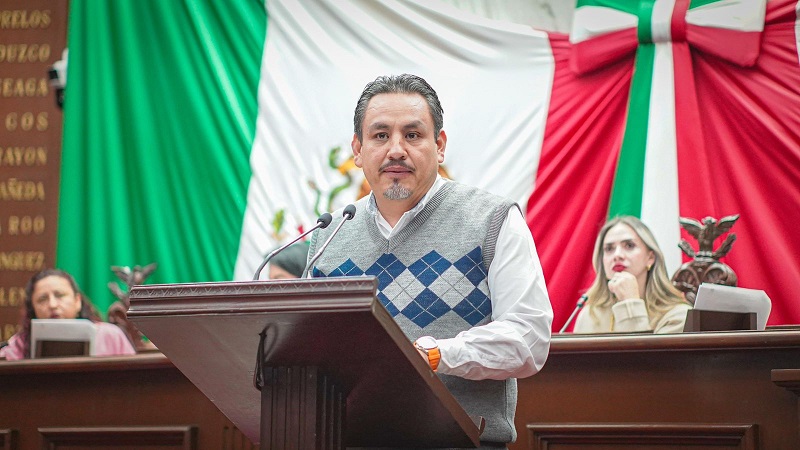 Víctor Manríquez, MC