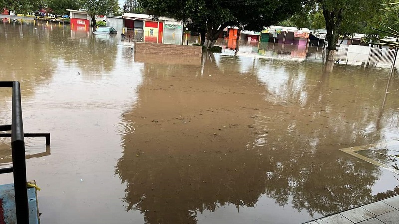 fuerte inundación en Morelia