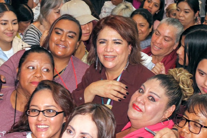Morena, Fabiola Alanís