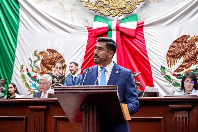 Poncho Chávez, Congreso de Michoacán