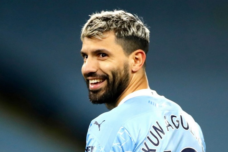 Kun Agüero demanda al Barcelona