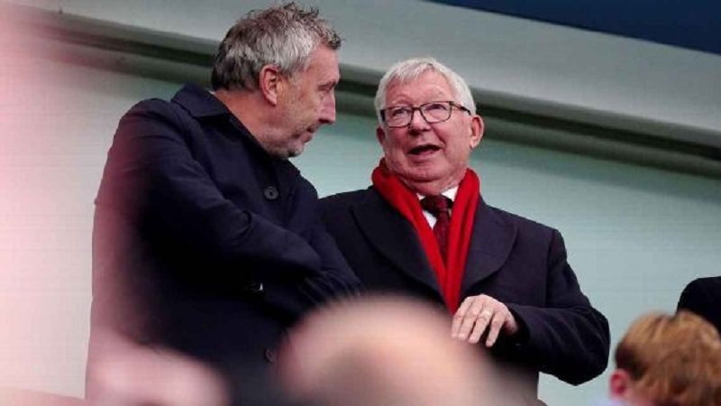 Manchester United, Despidos
