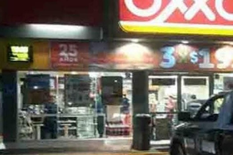 Oxxo, Jungapeo, Homicidio