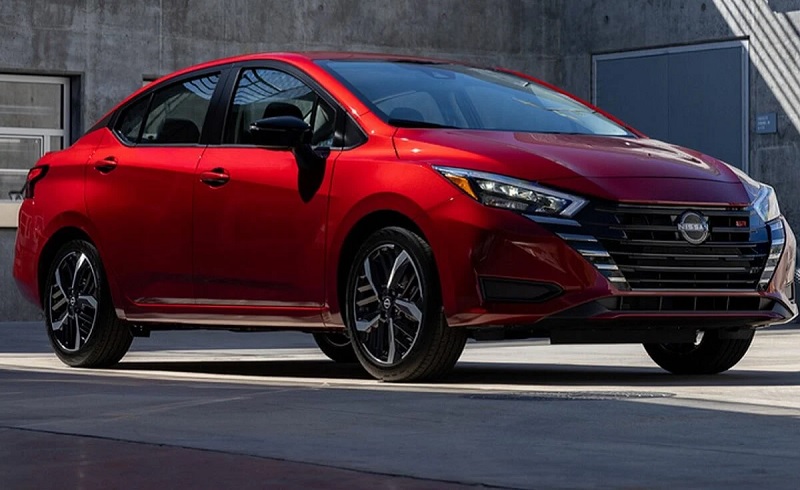 Nissan Versa, Toyota Yaris