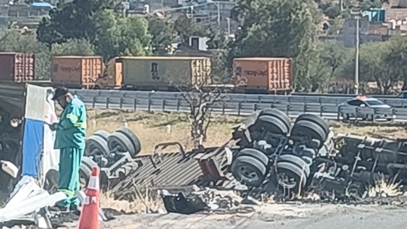 Copándaro, Tráiler, Volcadura