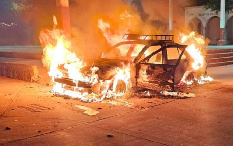 narcomensaje, Quema de taxi, Cuitzeo