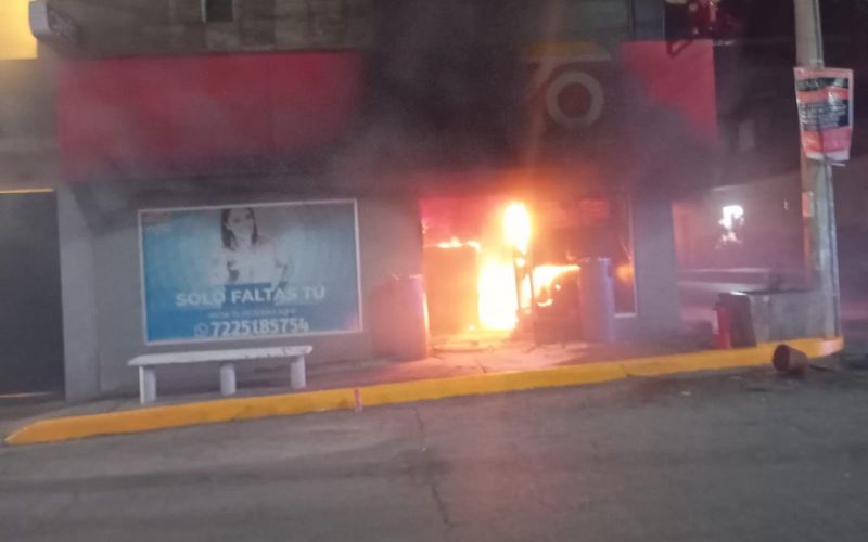 Oxxo quemado, Zitácuaro