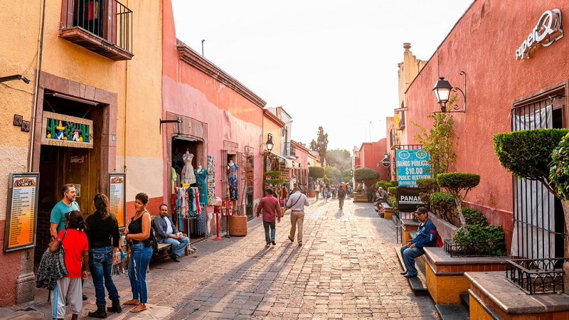 Mauricio Kuri, Querétaro