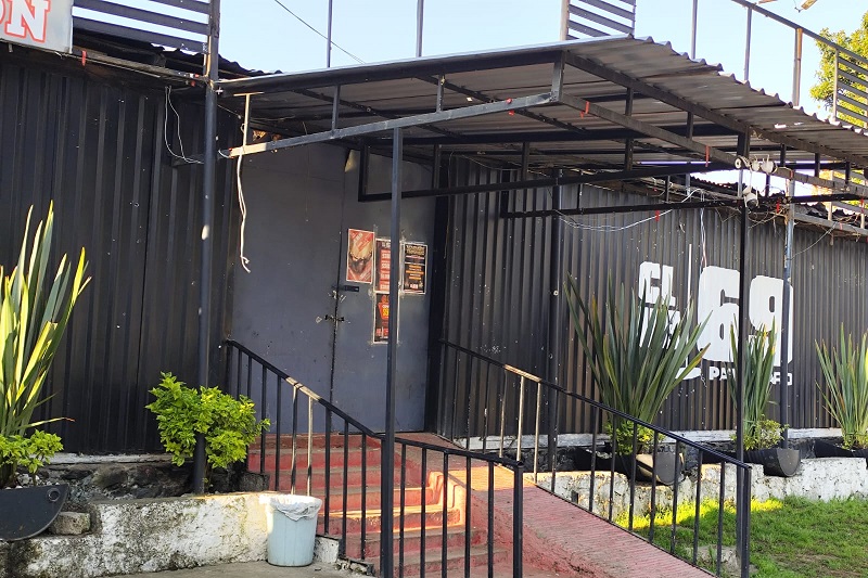 Club 69 Pátzcuaro, Tiroteo, Asalto