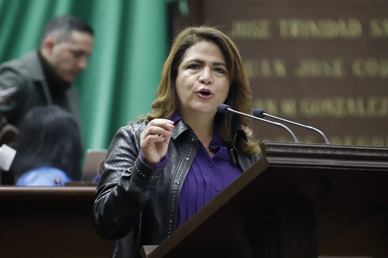 Morena, Fabiola Alanís