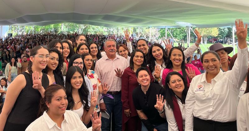 Mujeres, Raúl Morón