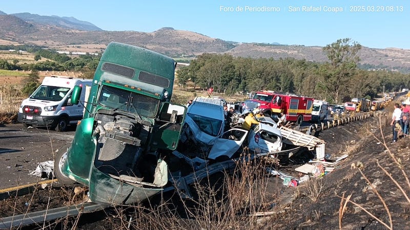 Accidente grave, carretera Morelia-Pátzcuaro