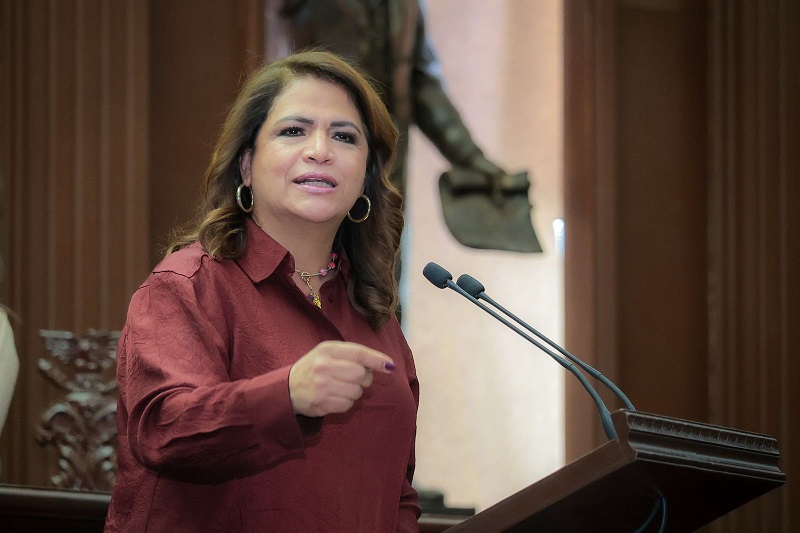 Morena, Fabiola Alanís