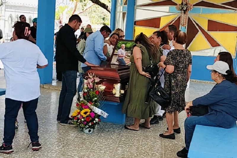 Apatzingán, FGE, Minas