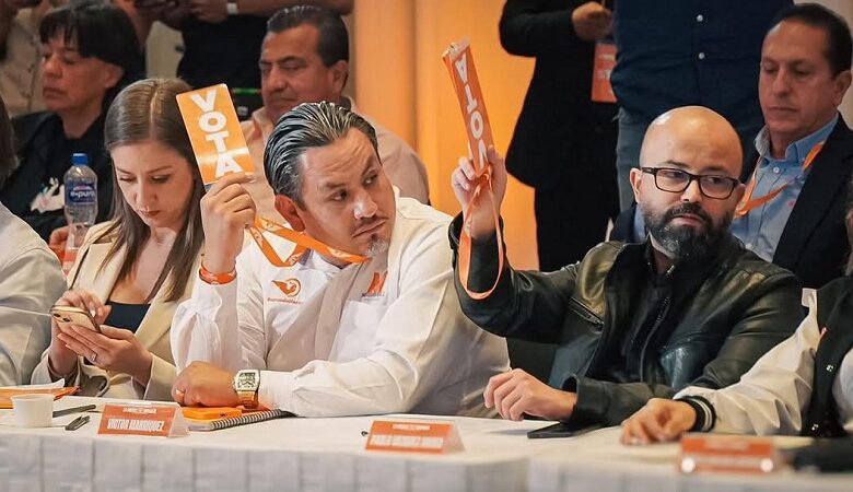 Víctor Manríquez, MC