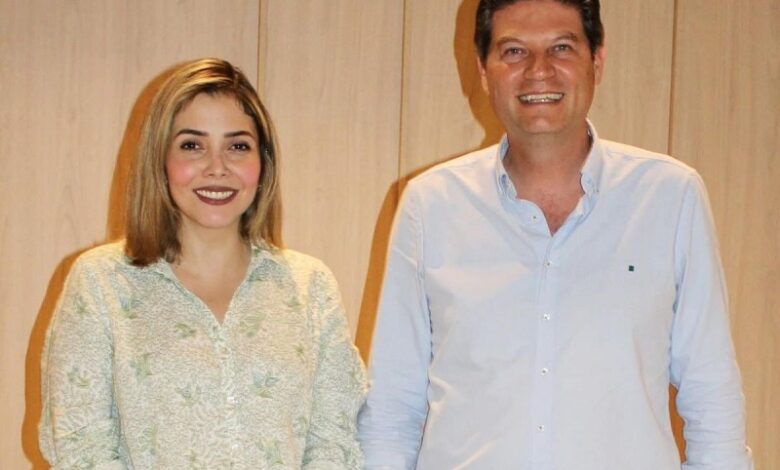 Brissa Arroyo, Alfonso Martínez