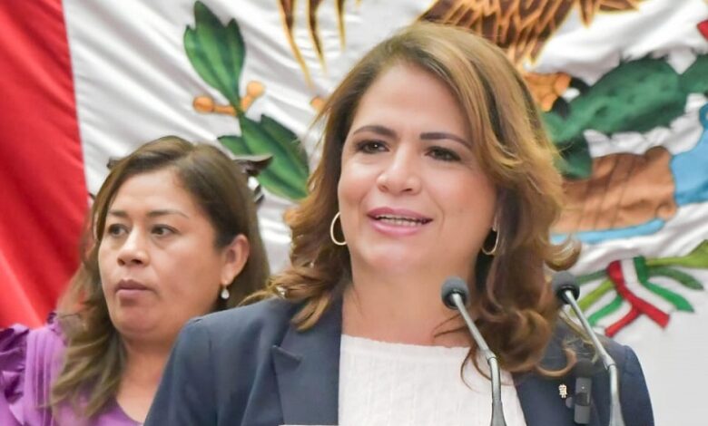 Fabiola Alanís, Morena