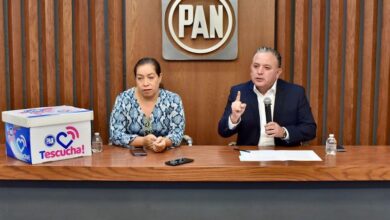 Ángeles Toro Preciado, Carlos Quintana Martínez