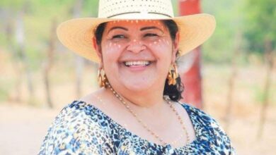 Marta Laura Mendoza, Tepalcatepec