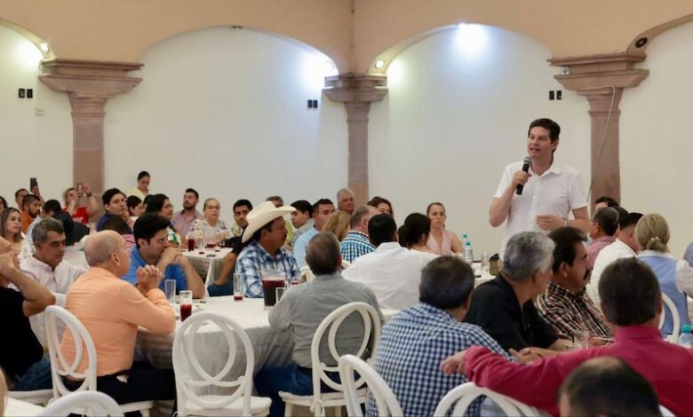 Alfonso Martínez Alcázar, Apatzingán
