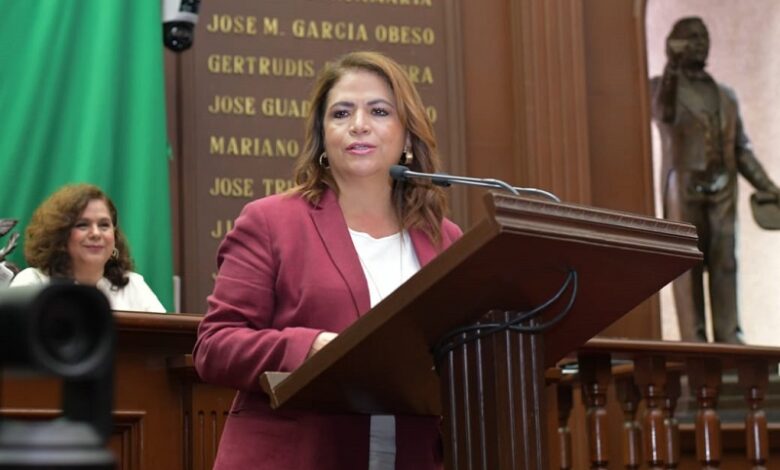 Fabiola Alanís, Morena