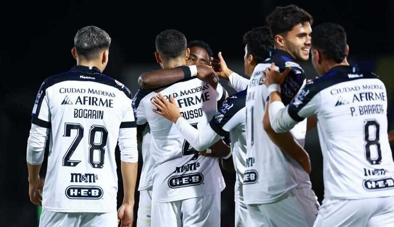 Gallos Blancos